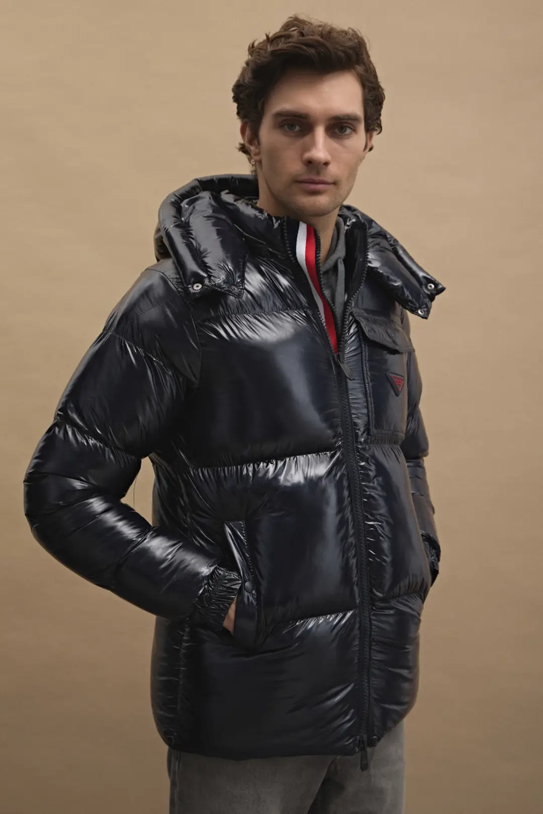 Çıkarılabilir Kapüşonlu Parlak Puffer Mont