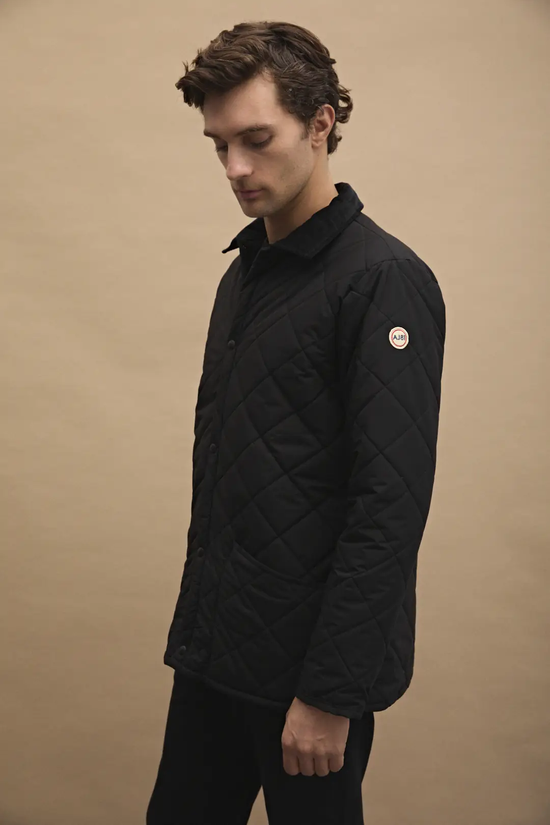 Kapitone Basic Mont 3