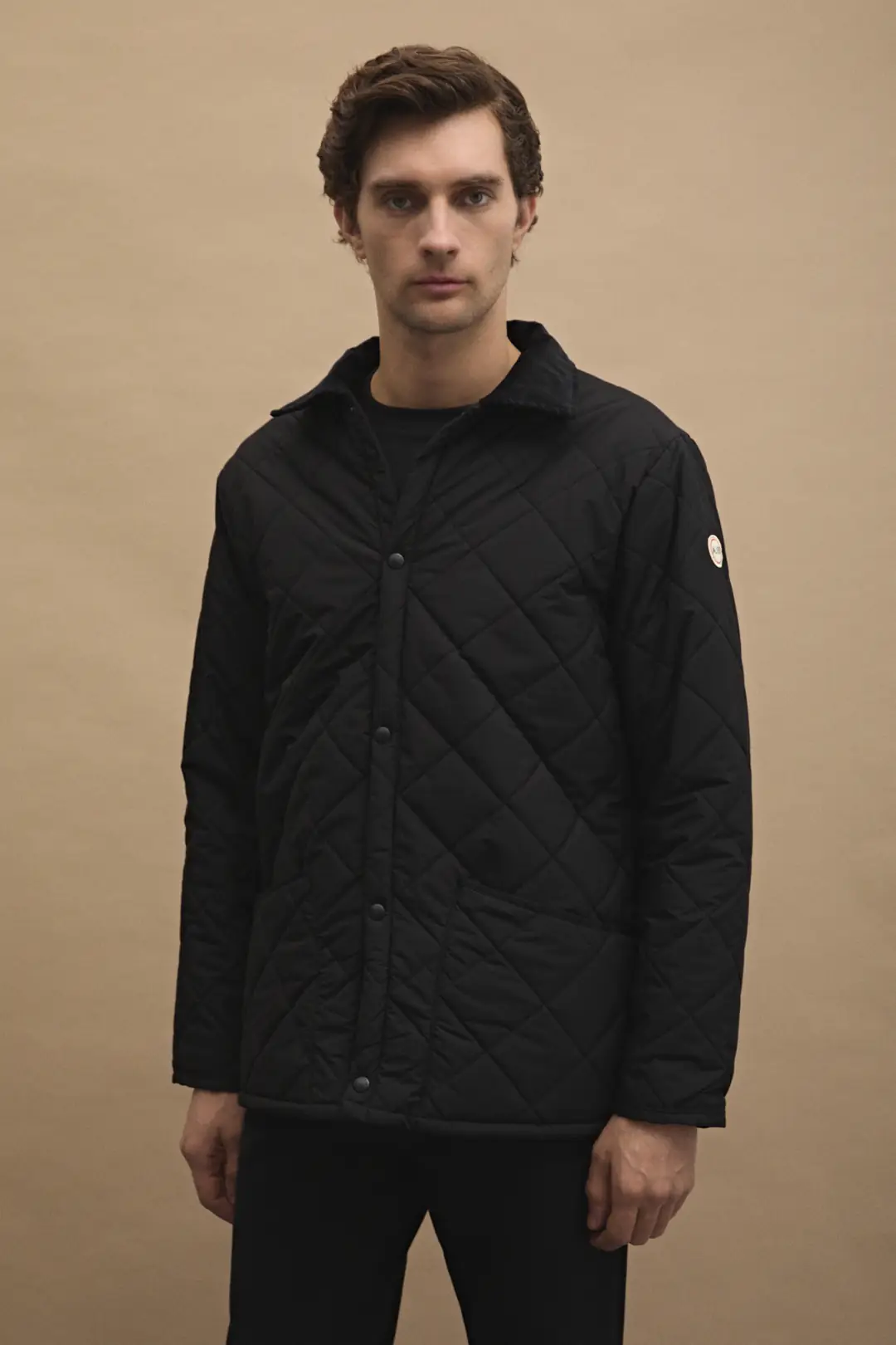 Kapitone Basic Mont